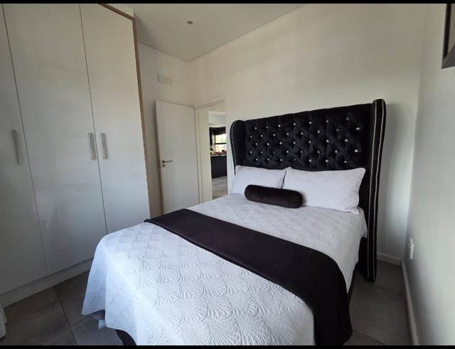2 BEDROOM APARTMENT FOR SALE IN PALM LAKES ESTATE